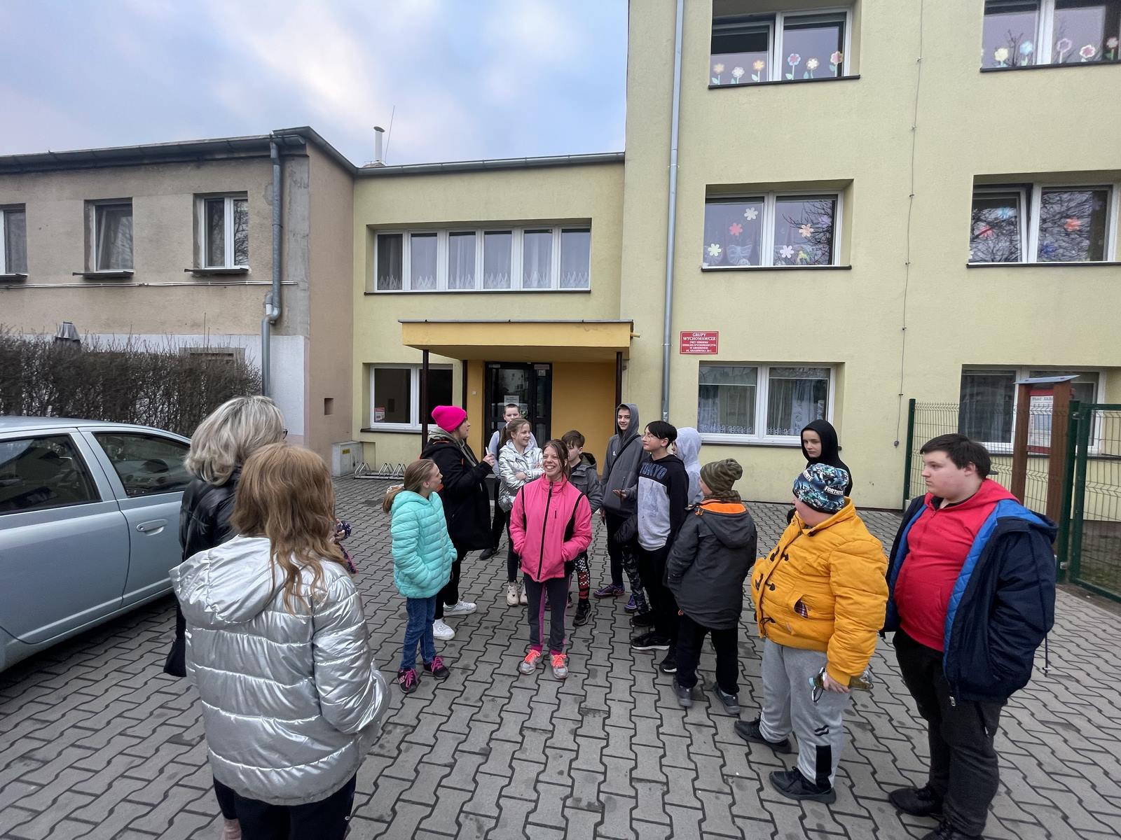 Gra terenowa w Grupach Wychowawczych Przywitanie Wiosny